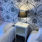 Au Chapon Fin Otel 3*