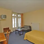 Otel Au Chapon Fin