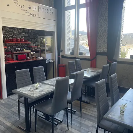 Au Chapon Fin 3* بواتييه