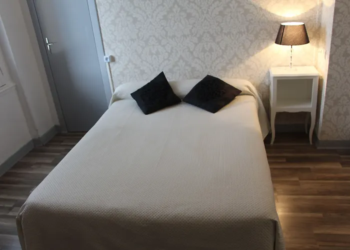 Au Chapon Fin Szálloda Poitiers